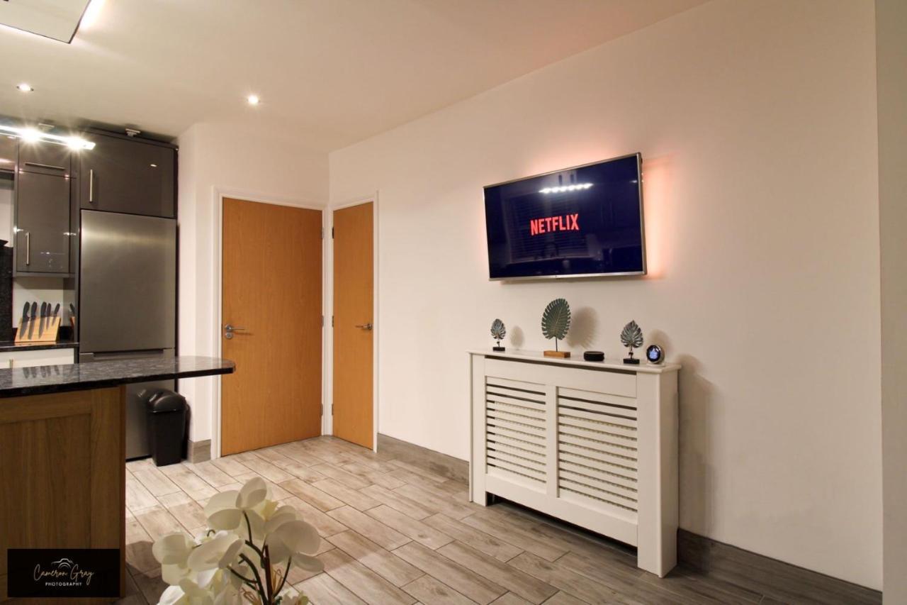 Nice 2 Bed House, Office, Wi-Fi, Free Parking Μπέλφαστ Εξωτερικό φωτογραφία