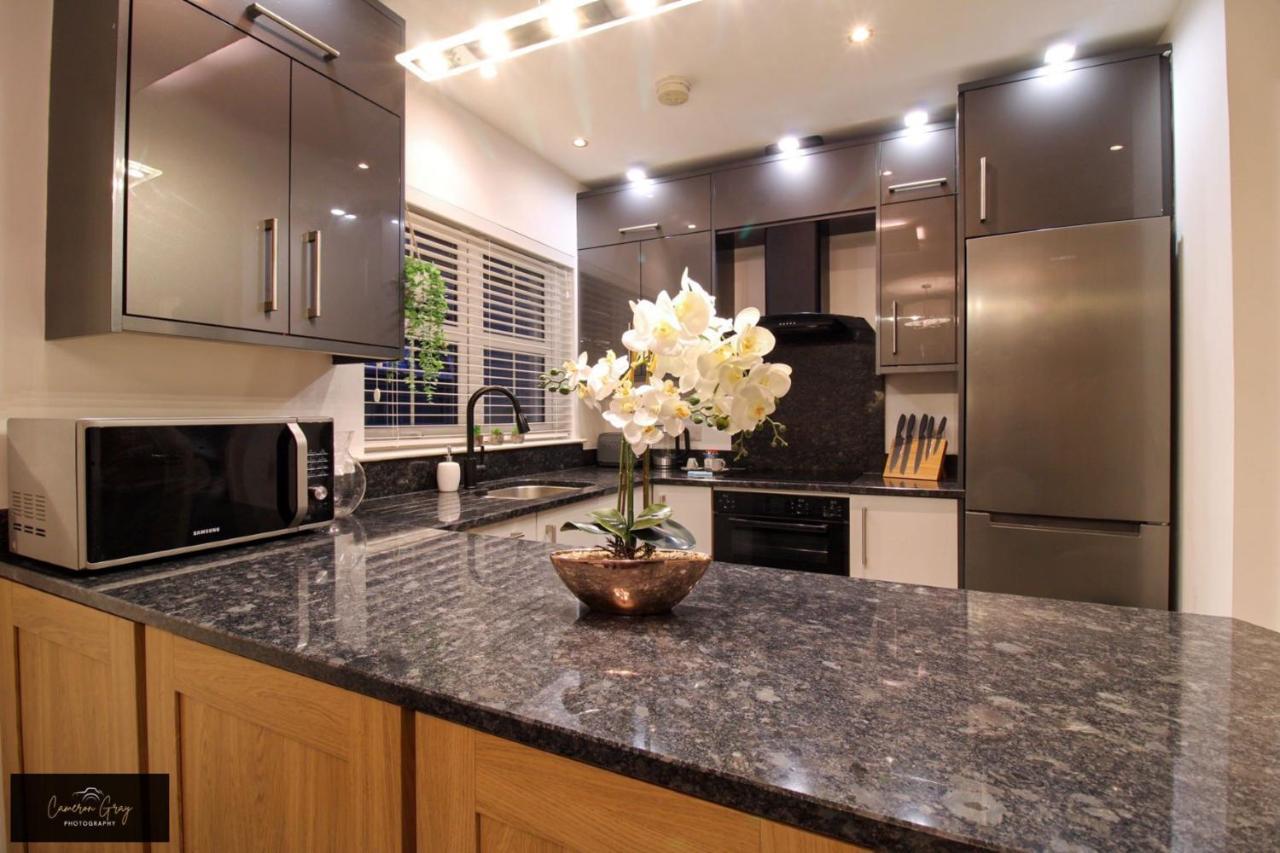 Nice 2 Bed House, Office, Wi-Fi, Free Parking Μπέλφαστ Εξωτερικό φωτογραφία